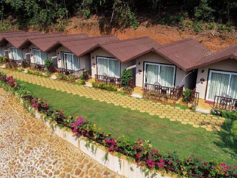 Stone Wood Premier Gokarna Hotel Gokarna  Bagian luar foto