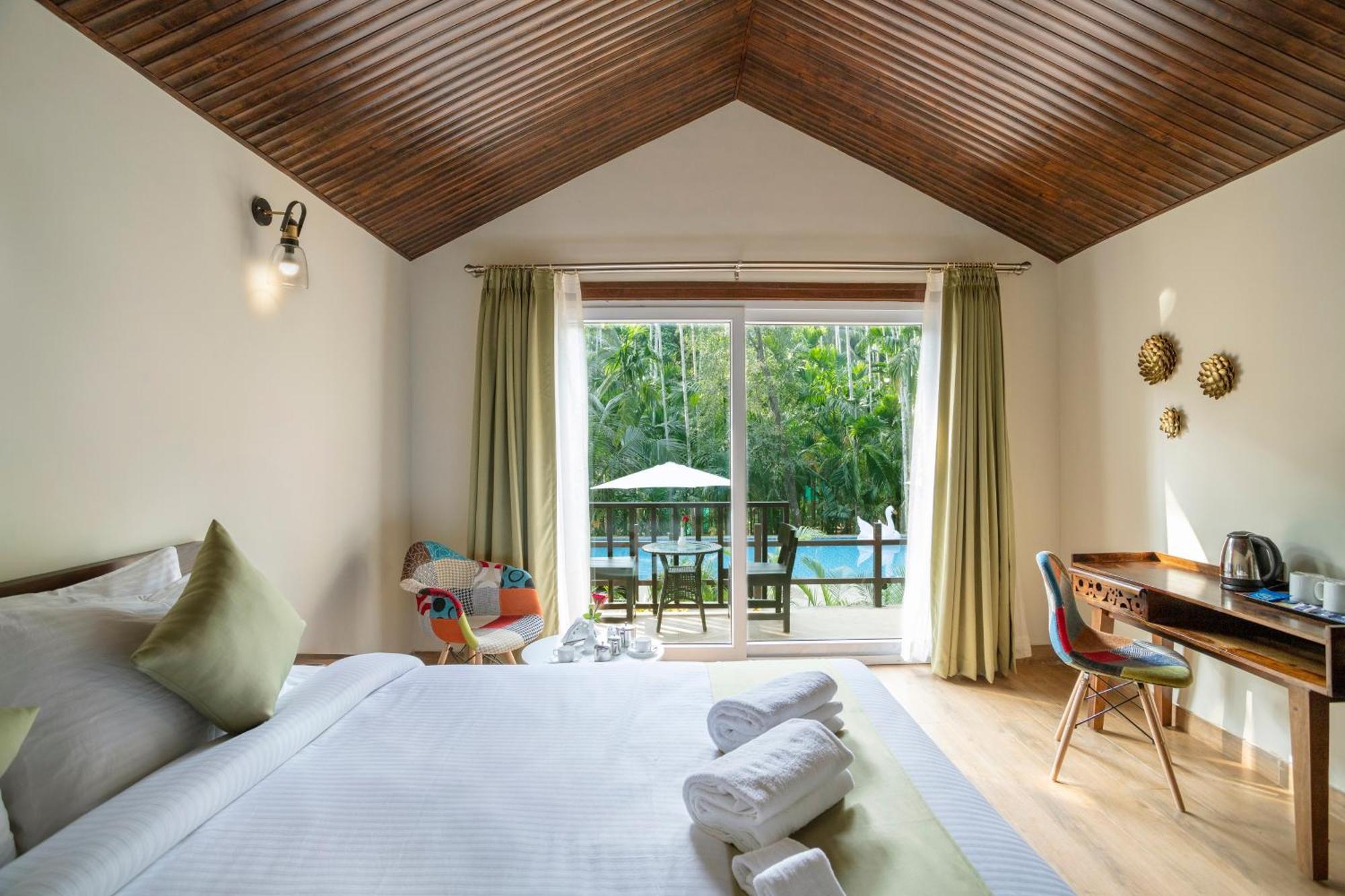 Stone Wood Premier Gokarna Hotel Gokarna  Bagian luar foto