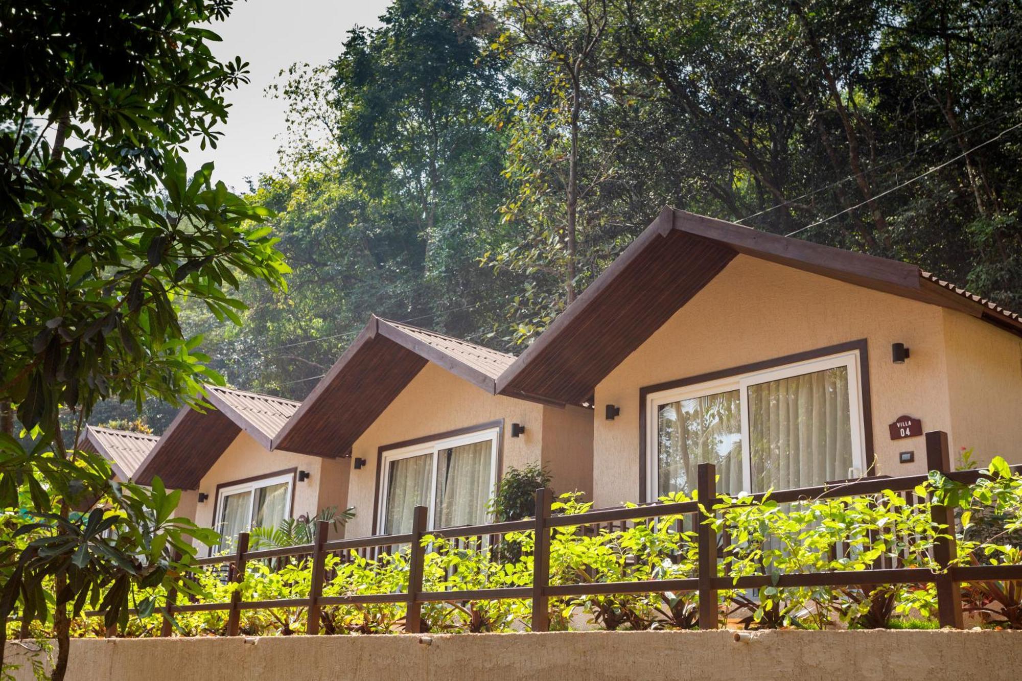 Stone Wood Premier Gokarna Hotel Gokarna  Bagian luar foto