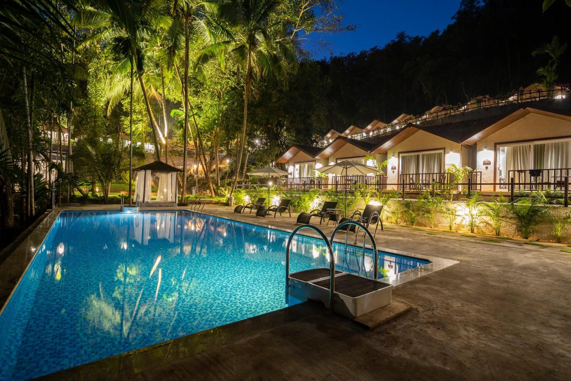 Stone Wood Premier Gokarna Hotel Gokarna  Bagian luar foto